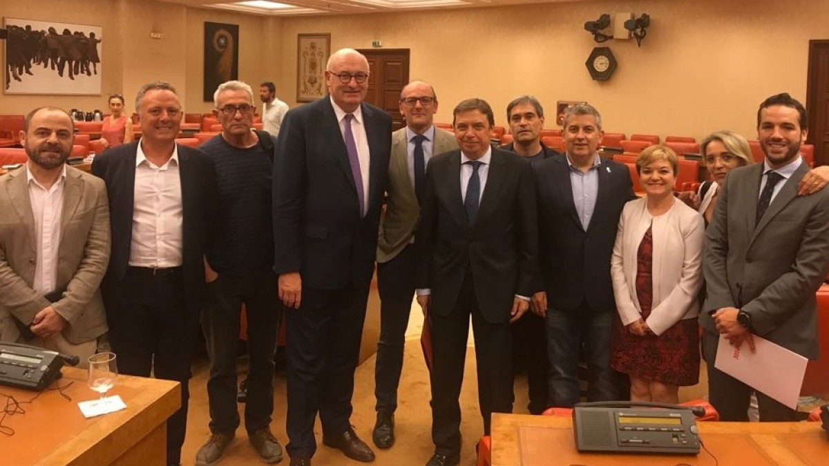 Europako Batasunarekiko negoziaketa fasean Autonomia Erkidegoen lehentasunezko parte hartzea eskatu du Joseba Agirretxeak Europako Nekazaritza Komisarioaren aurrean 