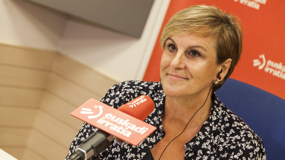 Itxaso Atutxak alderdi guztiak gonbidatu nahi ditu estatus berrirako testuaren inguruan jarrerak adostera, baina ohartarazi du EAJ-PNVk ez duela “inoren beto edo mehatxurik” onartuko 