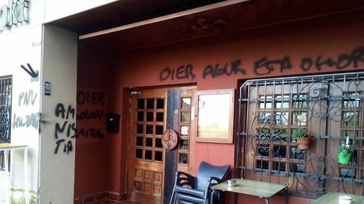 El BBB condena la realización de nuevas pintadas en el batzoki de Igorre