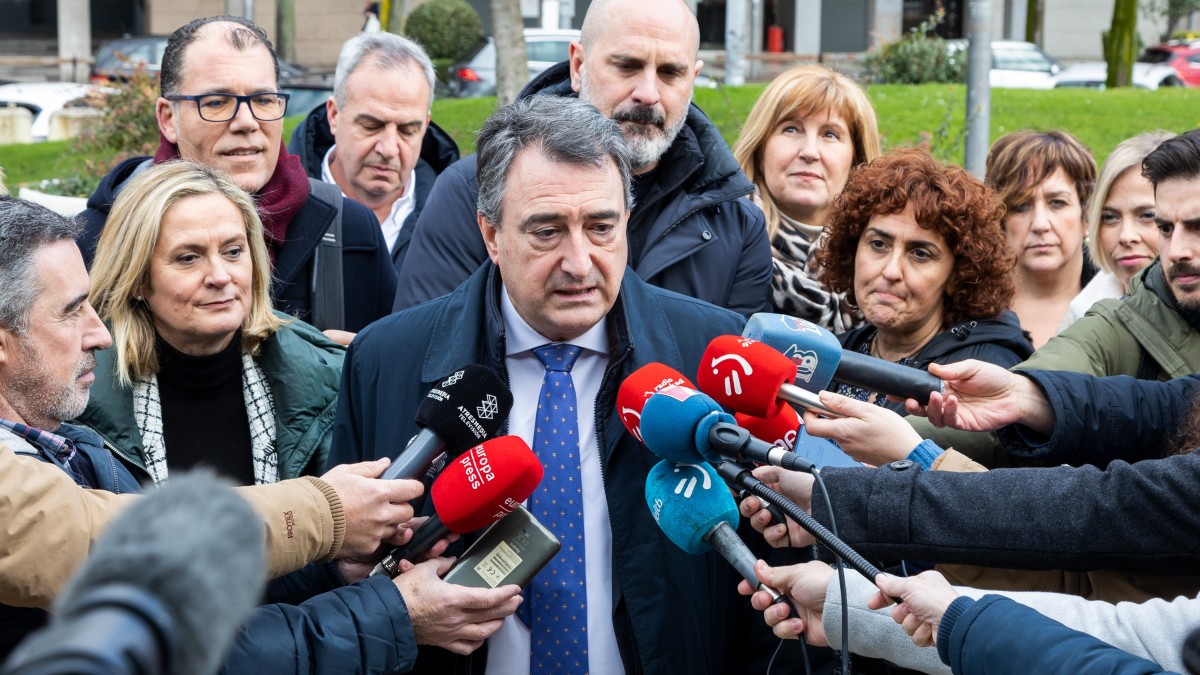 EAJ-PNV defiende el modelo vasco de acogida individualizada frente al macrocentro que proyecta el Gobierno español en Gasteiz