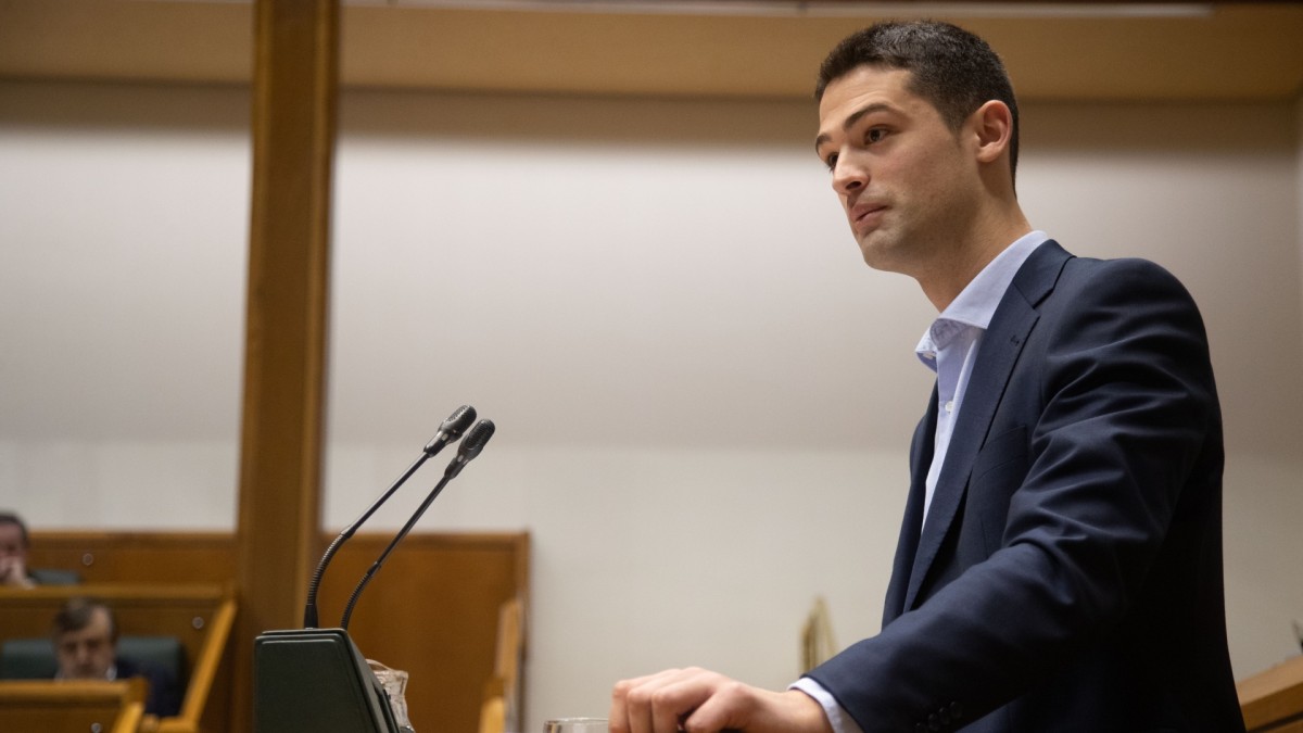EAJ-PNVk euskal harrera eredua aldarrikatu du eta Sanchezi elkarrizketarako eta lankidetzarako deia egin dio