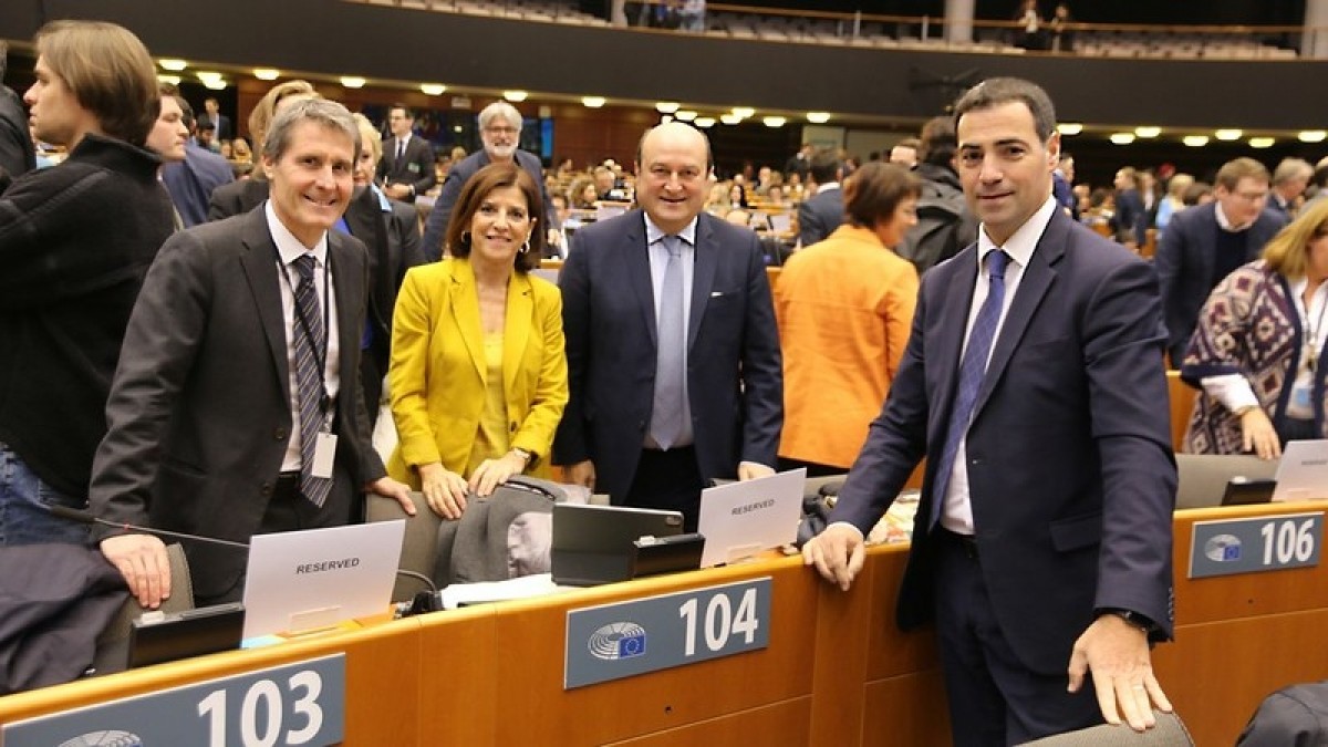 Ortuzar, Pradales y Agirregoitia participarán mañana en la Convención del Partido Demócrata Europeo en Florencia