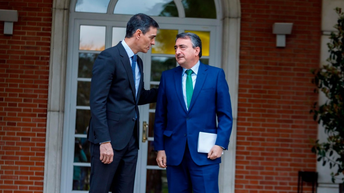 Estebanek Sánchezi adierazi dio AEBren biraketak ekarri duen 