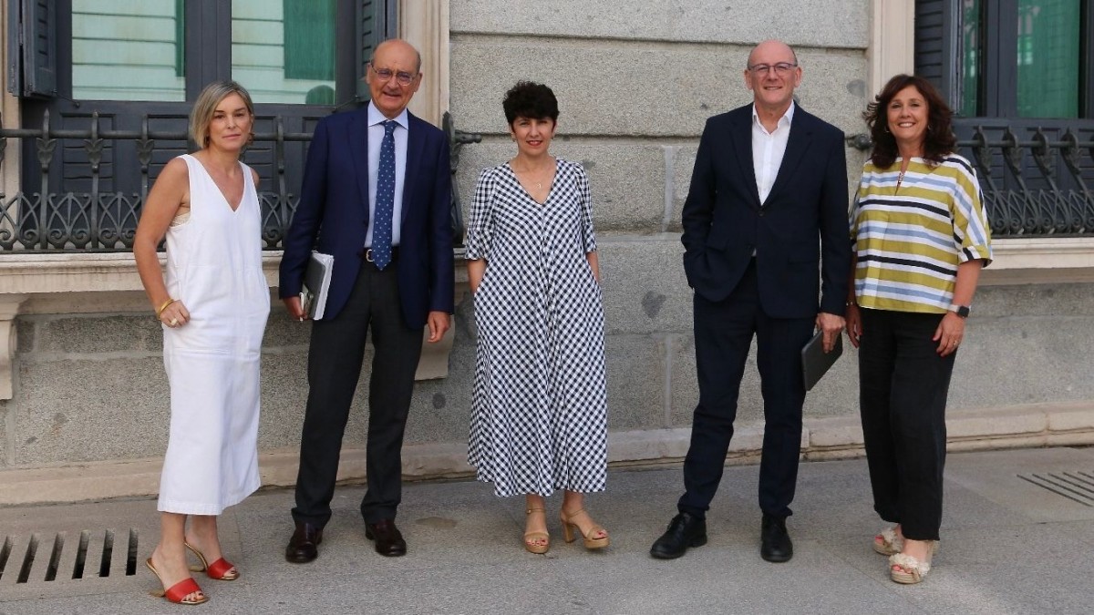 El Grupo Vasco no cejará en su empeño para que el euskera sea oficial en Europa: 