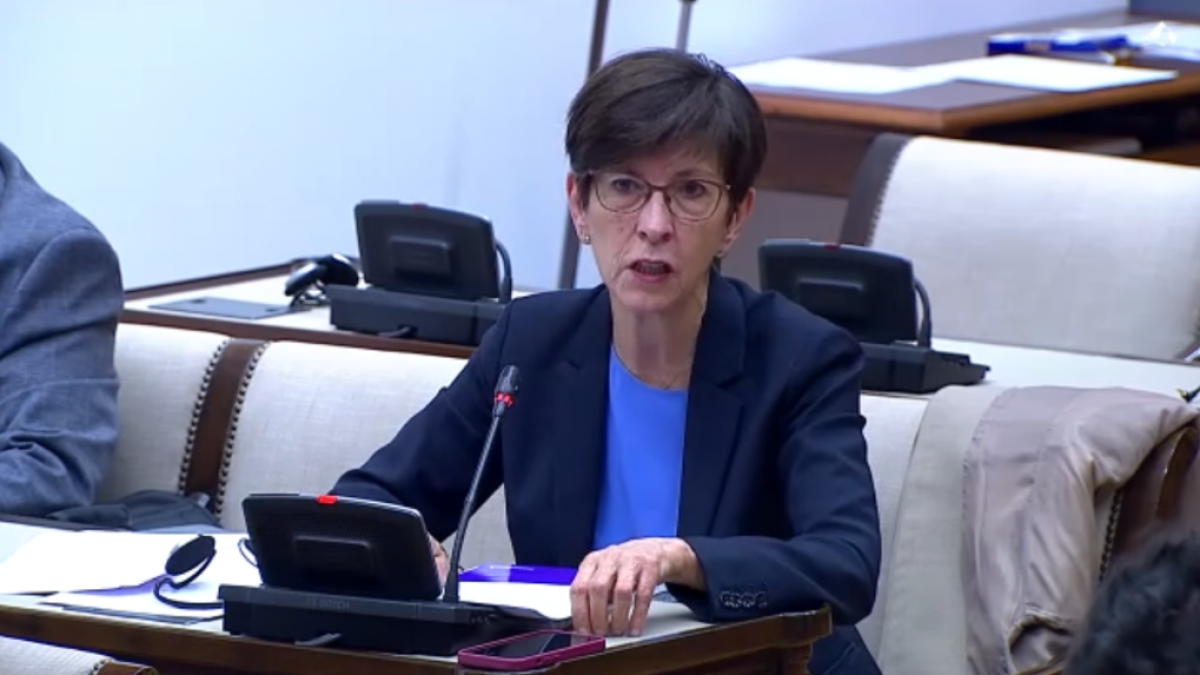 Estefanía Beltrán de Heredia señala al Comisario Europeo de Pesca que la propuesta del nuevo marco financiero de apoyo al sector pesquero supone una involución para la participación de Euskadi en la gobernanza multinivel de la UE