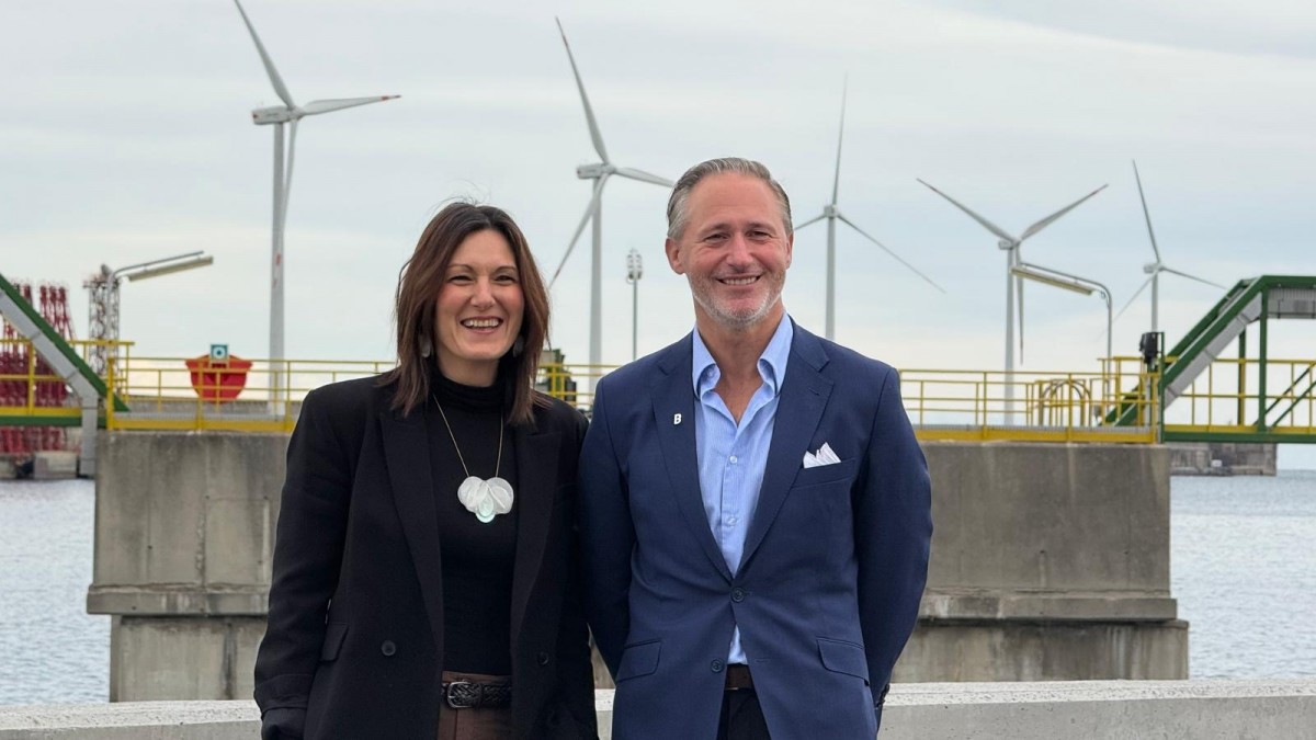 Bilboko portuak trantsizio energetikoan duen zeregin estrategikoa azpimarratu du Agirregoitiak