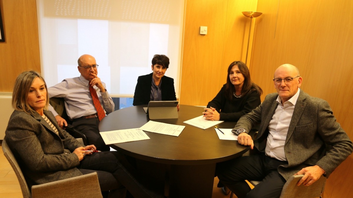 El Grupo Vasco propone la creación de una subcomisión de estudio sobre el uso del velo integral femenino en espacios públicos