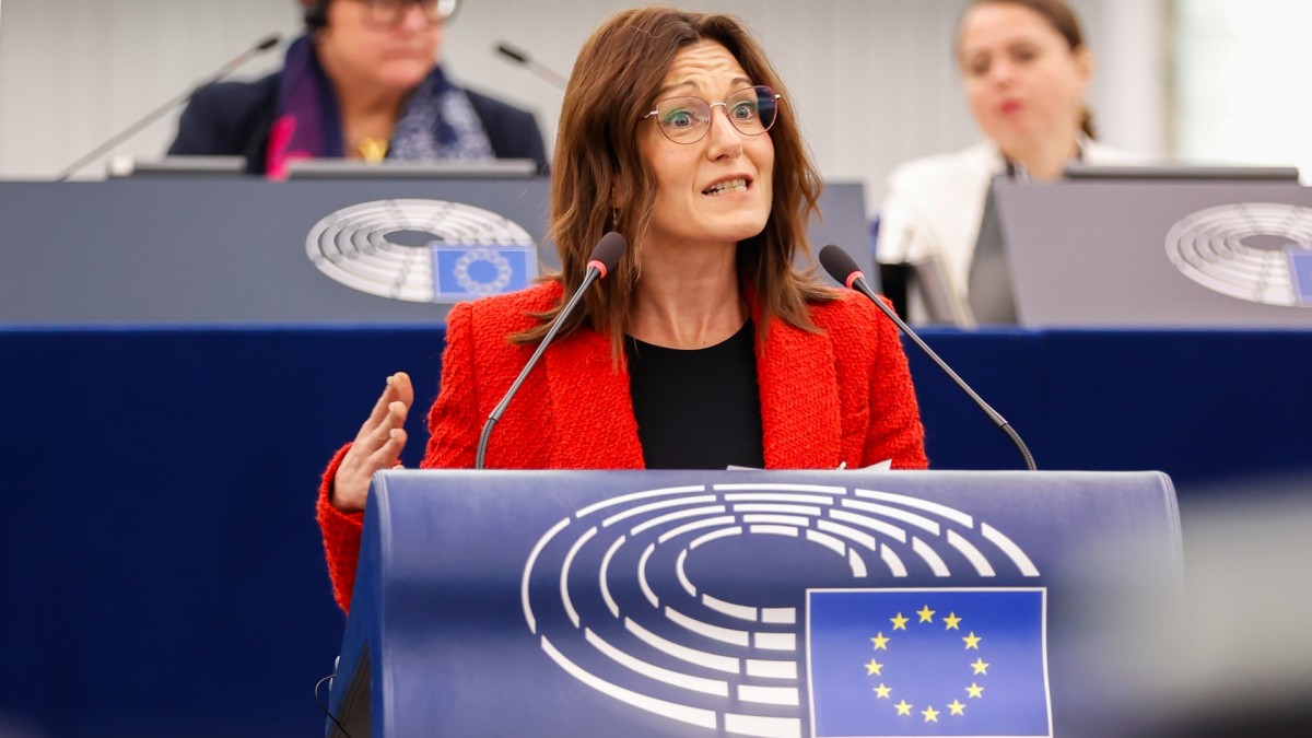 Oihane Agirregoitia reivindica el papel de la colaboración público-privada para dar soluciones al reto de la vivienda 