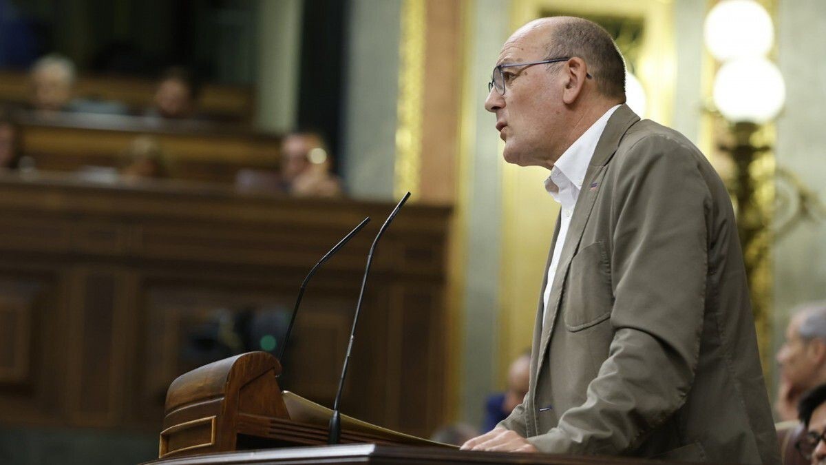 Farmaziako prestazioei erabiltzaileek egin beharreko ekarpena modulatuko duen dekretua babestu du Euskal Taldeak 