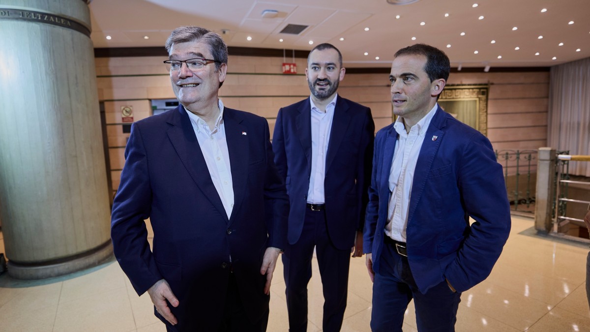 Interjuntas de Bilbao ha propuesto a Mikel Hidalgo Bordegarai como candidato a la alcaldía de Bilbao por unanimidad ante las Organizaciones Municipales