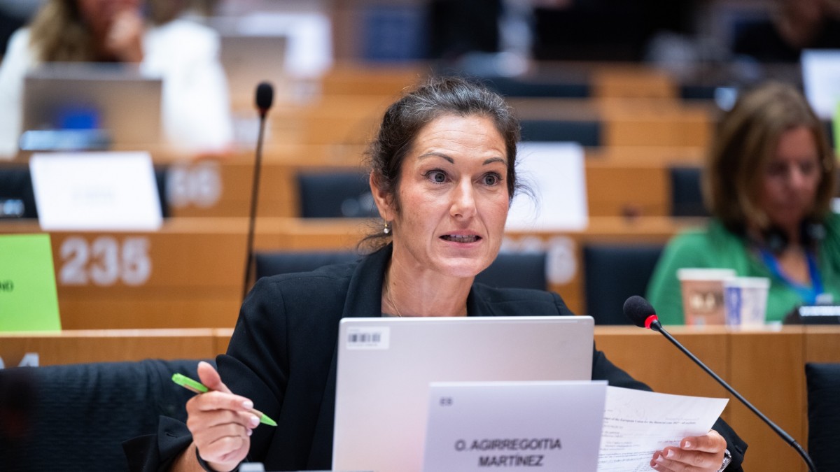 Sare sozialetan osasunari buruz zabaltzen ari den desinformazioaz galdetu dio EAJ-PNVk Europako Batzordeari  
