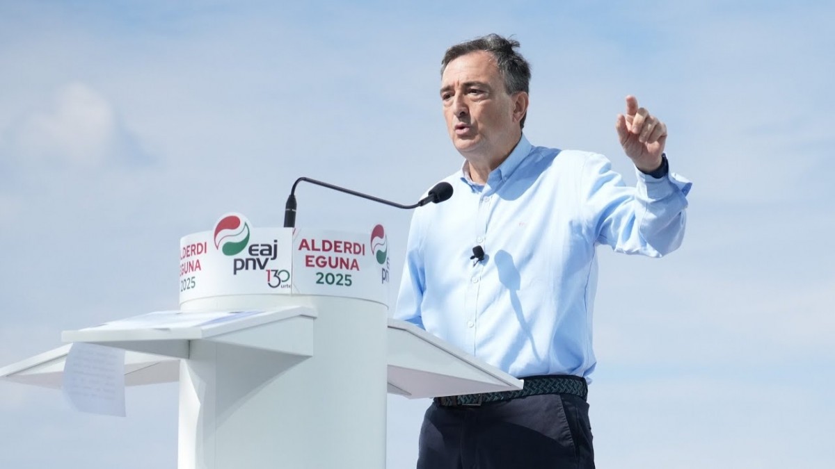 Aitor Esteban: “Euskadi martxan mantentzen duen grabitate-zentroa gara”