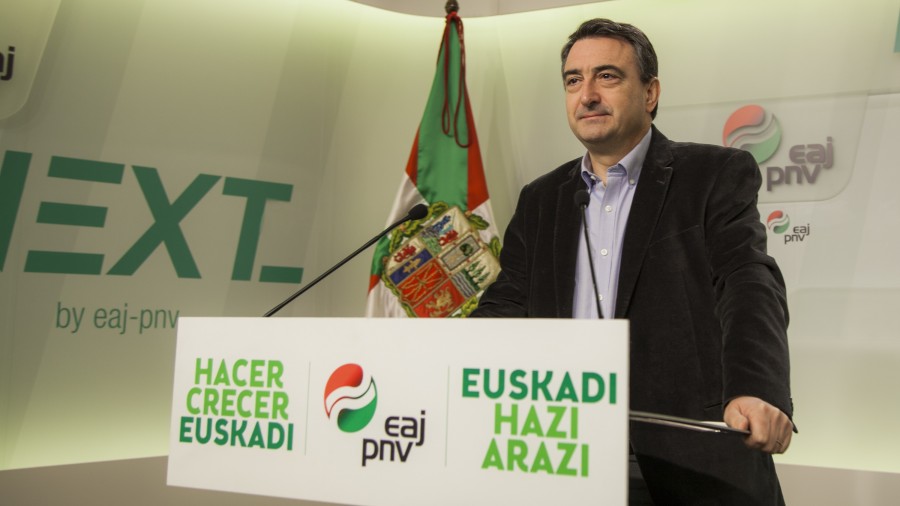 Aitor Estebanek deitoratu du Felipe VI.ak Euskadi eta Kataluniako errealitate nazionalak saihestu izana “Betiko diskurtsoa izan zen, progresismoaren zelofanarekin bilduta” 