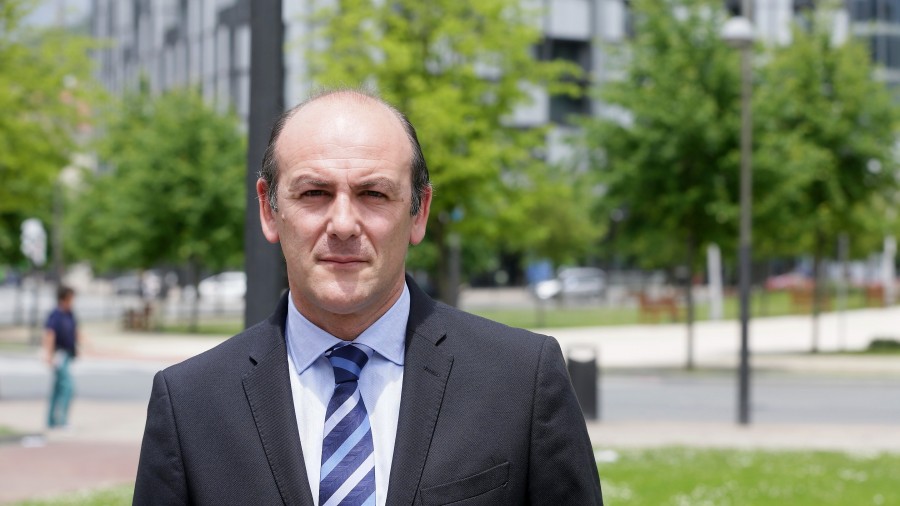 Agirretxeak Espainiako gobernuari deitoratu dio Administrazioan euskararen erabilera ez defendatzea 