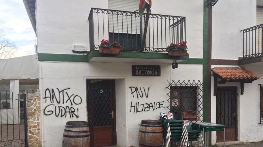 EAJ-PNV condena los ataques contra varios batzokis y emplaza a la Izquierda Abertzale a desautorizar públicamente a los autores
