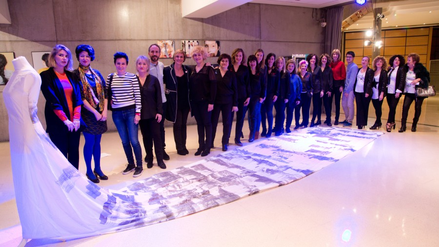 Emakumeek arteari eta kulturari egin dioten ekarpena egon da ikusgai, gaur Sabin Etxean emakume artistak, aktoreak eta musikariak batu dituen ekitaldian