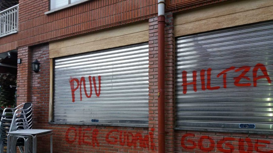 Sukarrieta, Bermeo eta Busturiako batzokietan eginiko pintadak gaitzetsi ditu Bizkai Buru Batzarrak 