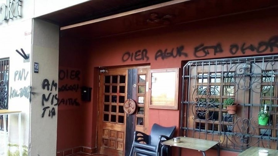 El BBB condena la realización de nuevas pintadas en el batzoki de Igorre