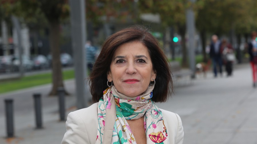 Izaskun Bilbaok “Itsasoko lagunak” euskal atunontziek Costa de Marfileko kaletan arrantzan jarraitu ahal izatea ospatu du 