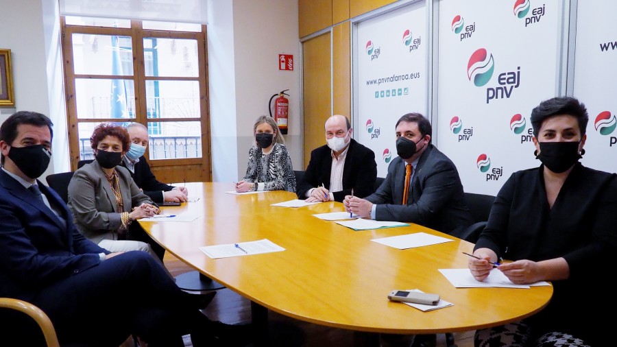 Ortuzar y Hualde instan a Chivite a apostar claramente por los socios de investidura frente a otras tentaciones