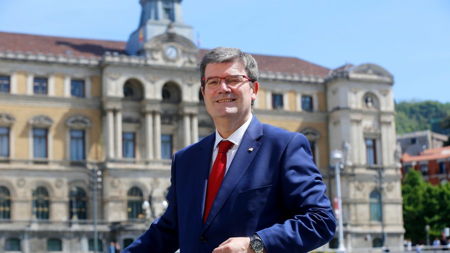 El BBB e Interjuntas de Bilbao proponen a Juan Mari Aburto Rique como candidato a la Alcaldía de la capital vizcaína