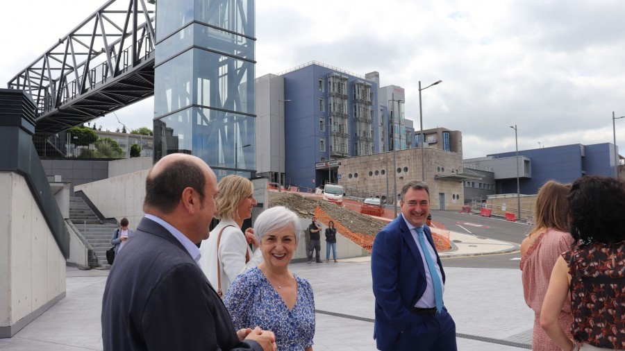 Andoni Ortuzar y Aitor Esteban asisten a la inauguración del nuevo proyecto de la Fundación Matia que EAJ-PNV ha contribuido a financiar