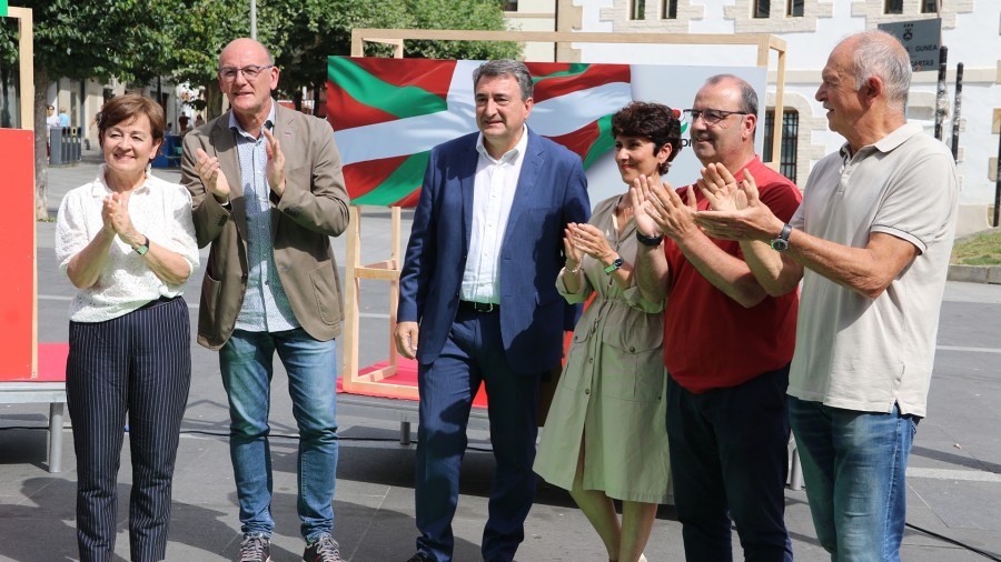 Aitor Esteban asegura en Arrasate que “solo EAJ-PNV se ha preocupado por los y las cooperativistas”