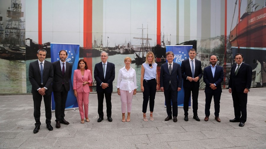 Europa se afana en acelerar la descarbonización a base de energías limpias