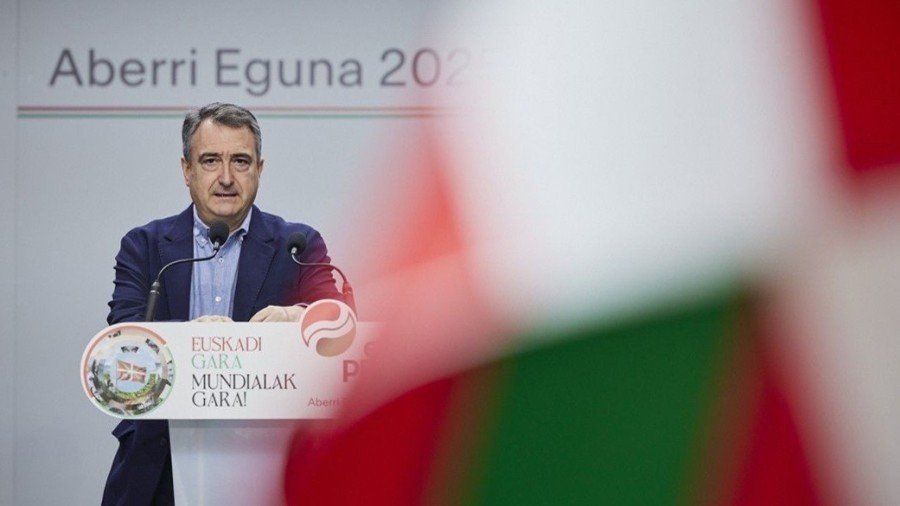 Aitor Esteban niega conexión alguna de EAJ-PNV con la trama Cerdán y “desmiente absolutamente” que las conversaciones para la moción de censura tuvieran por objeto nombramientos de cargos estatales