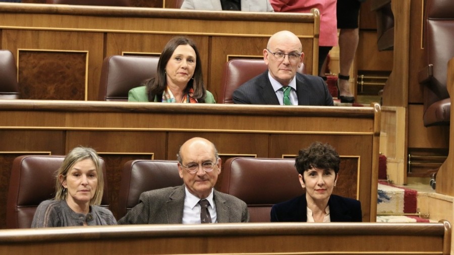 Ezkutu soziala alokairuko etxebizitza bat duten jabeentzat ere zabaltzea eskatu dio Euskal Taldeak Espainiako Gobernuari 