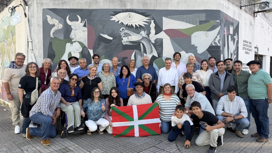 EAJ-PNVk Argentinan eta Uruguain ospatu du Aberri Eguna euskal diasporarekin batera