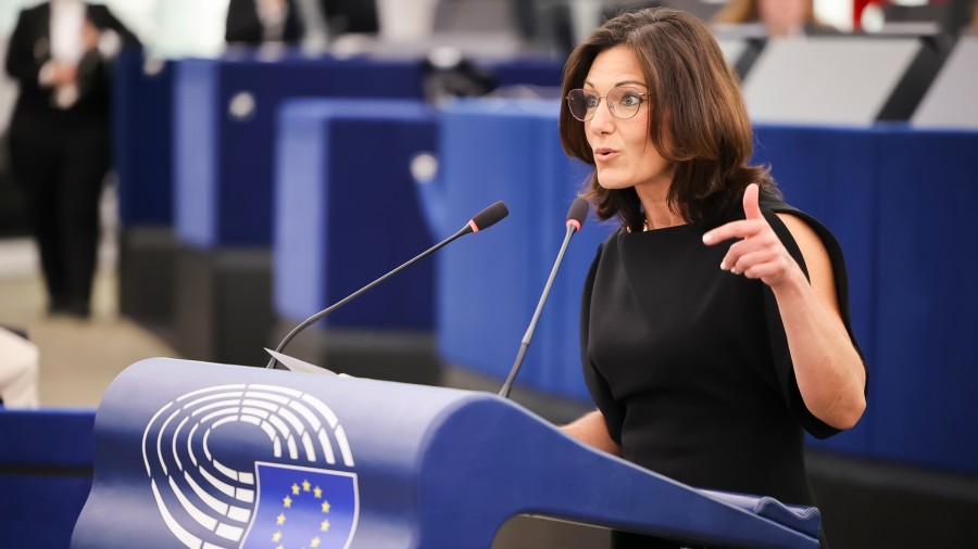 Kulturaren zeregin eraldatzailea aldarrikatu du Oihane Agirregoitiak eta Europako Parlamentuan are anbizio handiagoa erakustea erreklamatu du